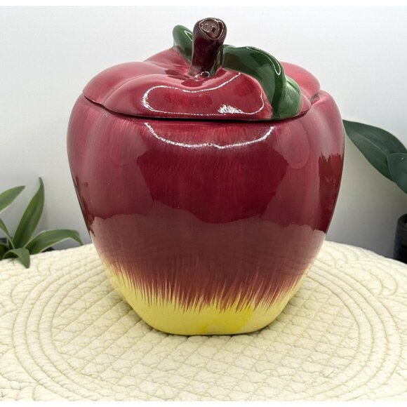 Ceramic Red Apple Cookie Jar With Lid - Hand-Painted Design Made In China - Picture 7 of 9